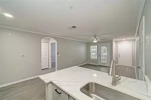 8932 Manor Loop, Bradenton, FL 34202 - Photo 21
