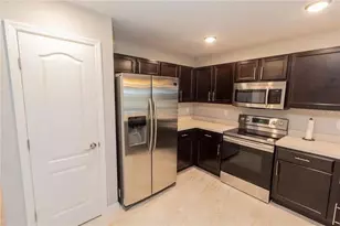 307 NW 8th St, Mulberry, FL 33860 - Photo 5