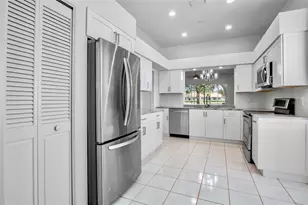 3415 E Chelmsford Ct, Sarasota, FL 34235 - Photo 15