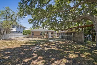 808 26th Street W, Bradenton, FL 34205 - Photo 35