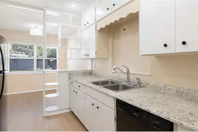 808 26th Street W, Bradenton, FL 34205 - Photo 15