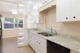 808 26th St W, Bradenton, FL 34205 - Photo 15