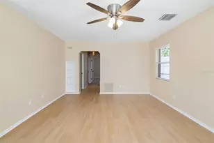 808 26th St W, Bradenton, FL 34205 - Photo 11