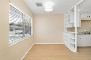 808 26th St W, Bradenton, FL 34205 - Photo 13