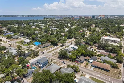808 26th Street W, Bradenton, FL 34205 - Photo 41