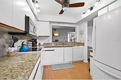7301 29th Avenue Dr W #105, Bradenton, FL 34209 - Photo 13