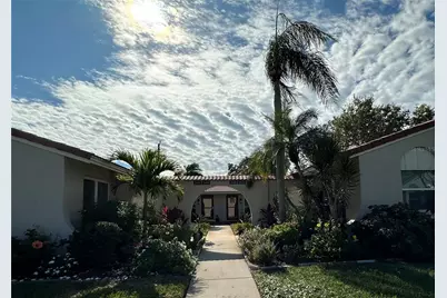 2105 Pueblo Circle #V2, Sarasota, FL 34231 - Photo 1