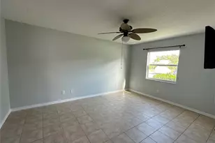 2105 Pueblo Cir, Sarasota, FL 34231 - Photo 7