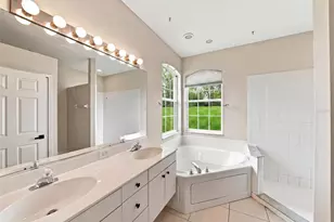 10461 Old Grove Cir, Bradenton, FL 34212 - Photo 29