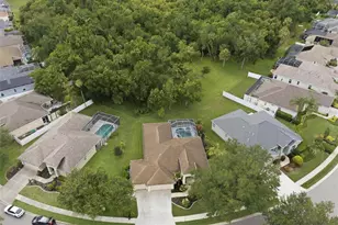 10461 Old Grove Cir, Bradenton, FL 34212 - Photo 7