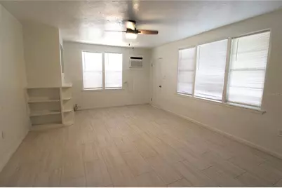 2066 7th Street, Sarasota, FL 34237 - Photo 3