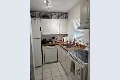 1605 Leisure Drive #C2, Bradenton, FL 34207 - Photo 5