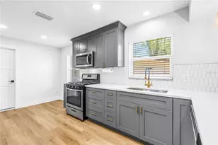 5846 12th St S, Saint Petersburg, FL 33705 - Photo 5