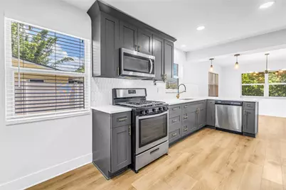 5846 12th Street S, Saint Petersburg, FL 33705 - Photo 7