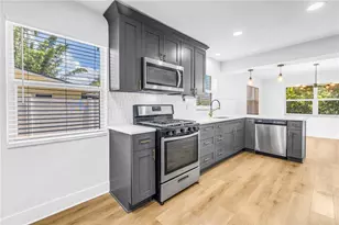 5846 12th St S, Saint Petersburg, FL 33705 - Photo 7