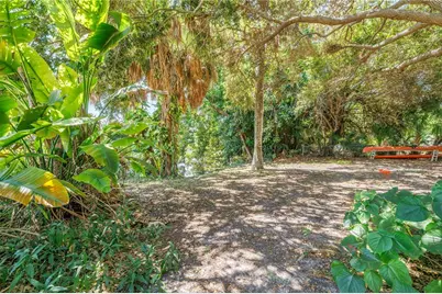 5846 12th Street S, Saint Petersburg, FL 33705 - Photo 25