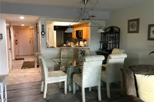 3705 E Bay Dr, Bradenton Beach, FL 34217 - Photo 5