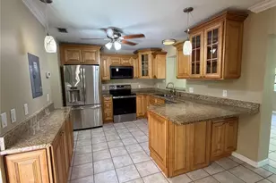 3413 51st Ave Cir W, Bradenton, FL 34210 - Photo 3