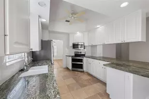 5779 Wilena Pl, Sarasota, FL 34238 - Photo 5
