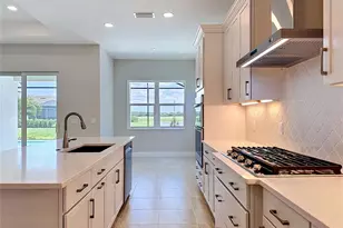 239 Monet Trl, Bradenton, FL 34212 - Photo 11