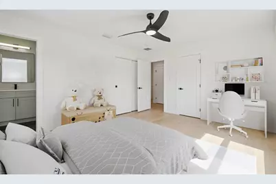 2655 Bay Street, Sarasota, FL 34237 - Photo 17