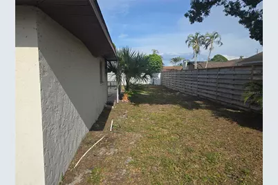 5403 2nd Avenue Dr NW, Bradenton, FL 34209 - Photo 3