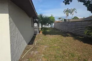 5403 2nd Ave Dr NW, Bradenton, FL 34209 - Photo 3