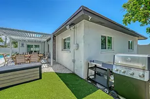 1302 Mango Ave, Venice, FL 34285 - Photo 45