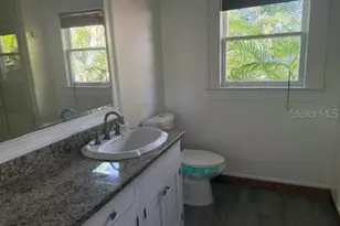 617 Siesta Dr, Sarasota, FL 34242 - Photo 15