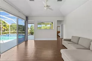 12209 Clubhouse Dr, Lakewood Ranch, FL 34202 - Photo 7