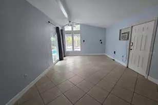 859 Patterson Dr, Sarasota, FL 34234 - Photo 13