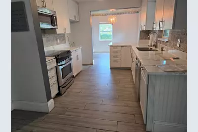 859 Patterson Drive, Sarasota, FL 34234 - Photo 7