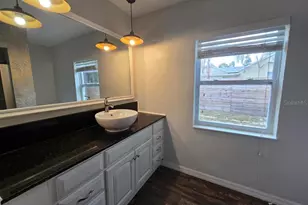 859 Patterson Dr, Sarasota, FL 34234 - Photo 23