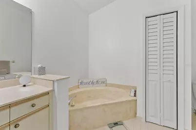 1714 Starling Drive #201, Sarasota, FL 34231 - Photo 21