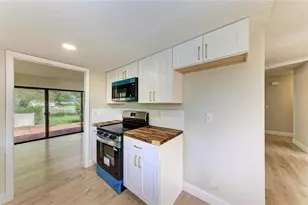 4515 Winston Ln N, Sarasota, FL 34235 - Photo 11