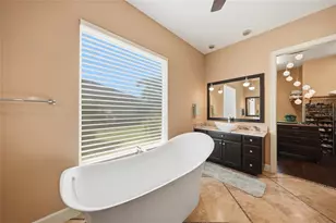 13220 Campanile Ct, Venice, FL 34293 - Photo 29