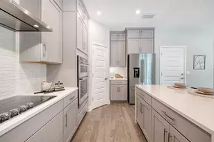 2554 Floyd St, Sarasota, FL 34239 - Photo 17