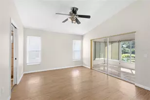 7317 Eleanor Cir, Sarasota, FL 34243 - Photo 15