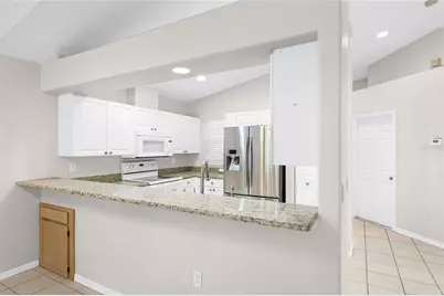 7317 Eleanor Circle #176, Sarasota, FL 34243 - Photo 11