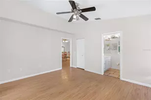 7317 Eleanor Cir, Sarasota, FL 34243 - Photo 17