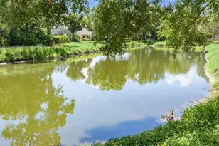 7317 Eleanor Cir, Sarasota, FL 34243 - Photo 31