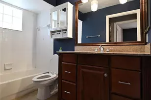 2043 Old Trenton Ln, Sarasota, FL 34232 - Photo 23