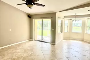 2043 Old Trenton Ln, Sarasota, FL 34232 - Photo 3