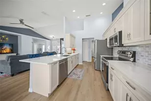2302 Vintage St, Sarasota, FL 34240 - Photo 15
