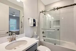 15611 Sacile LN, Lakewood Ranch, FL 34211 - Photo 23
