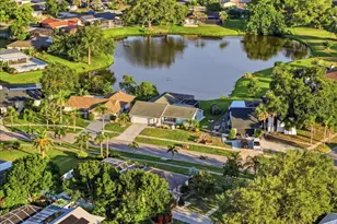 4140 Eastwood Dr, Sarasota, FL 34232 - Photo 7