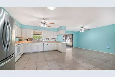 1546 Georgetowne Lane, Sarasota, FL 34232 - Photo 13