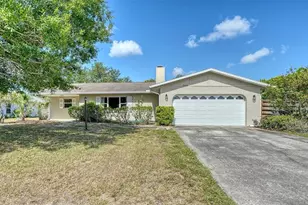 1546 Georgetowne Ln, Sarasota, FL 34232 - Photo 3
