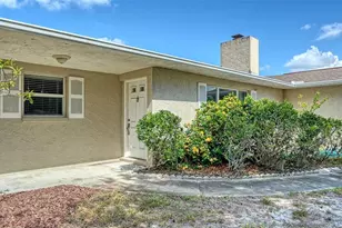1546 Georgetowne Ln, Sarasota, FL 34232 - Photo 5