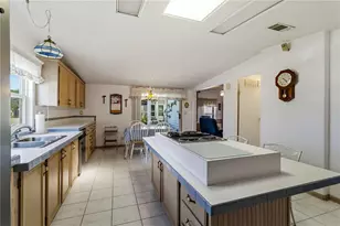 8476 Imperial Cir, Palmetto, FL 34221 - Photo 31